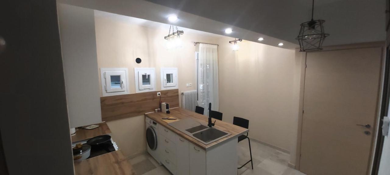 Sky Nomads Apartment Thessaloníki Ngoại thất bức ảnh