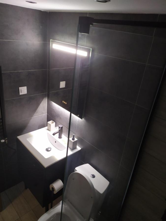 Sky Nomads Apartment Thessaloníki Ngoại thất bức ảnh