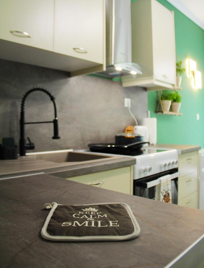 Sky Nomads Apartment Thessaloníki Ngoại thất bức ảnh